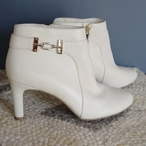 Bandolino Leather Booties - Picture 1 of 16
